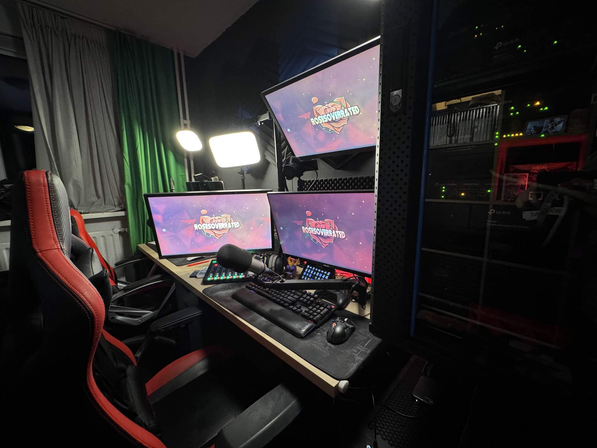 RosesOverrated in de studio met gear